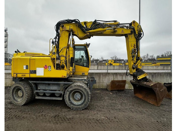 Riteņu ekskavators LIEBHERR A 900