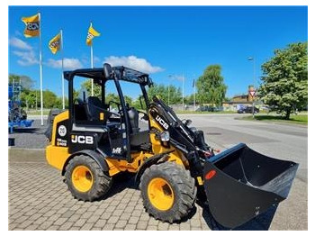 Mini iekrāvējs JCB