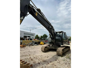 Kāpurķēžu ekskavators LIEBHERR R 922