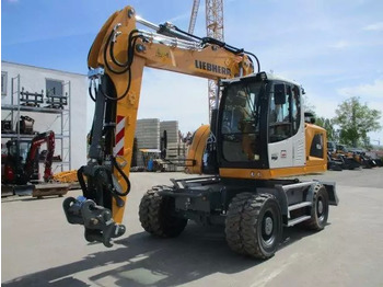 Riteņu ekskavators LIEBHERR A 916