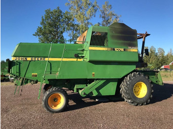 Labības kombains JOHN DEERE