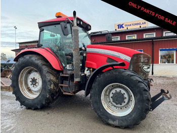 Traktors McCORMICK