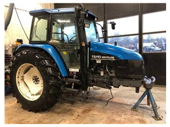 Traktors NEW HOLLAND TS