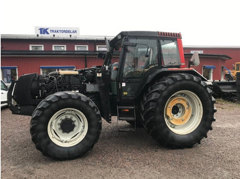 Traktors VALMET