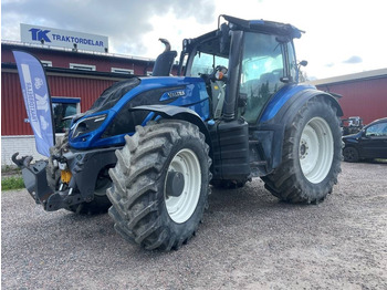 Traktors VALTRA T214