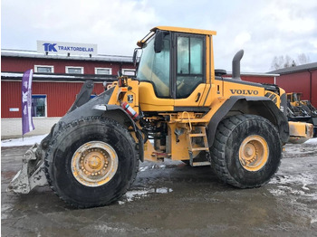 Riteņu iekrāvējs VOLVO L110F