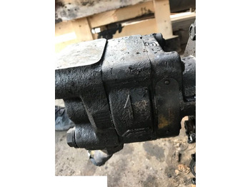 Hidrauliskais sūknis - Lauksaimniecības tehnika John Deere 3215 - Pompa Hydrauliki: foto 3