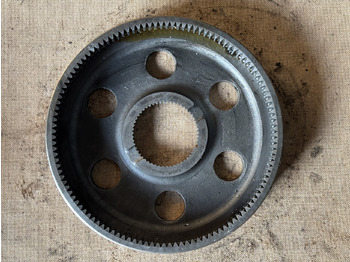 Pārnesumkārba un rezerves daļas JOHN DEERE