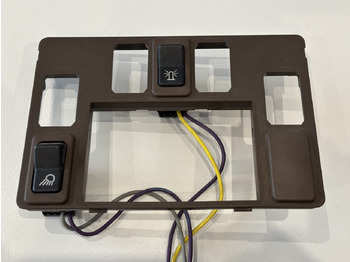 Kabīne un interjers JOHN DEERE