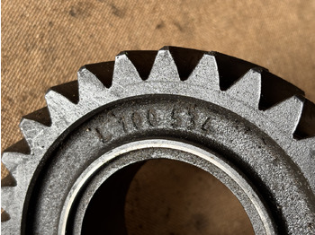 Pārnesumkārba un rezerves daļas JOHN DEERE