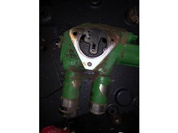 Hidrauliskais vārsts - Lauksaimniecības tehnika John Deere 6800 - Rozdzielacz: foto 5