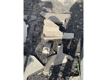 Kabīne un interjers JOHN DEERE