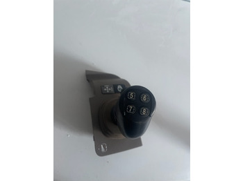 Kabīne un interjers JOHN DEERE