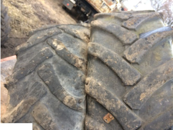 Ritenis - Iekraušanas tehnika Koło John Deere 4400 - 405/70-24: foto 4 Ritenis - Iekraušanas tehnika Koło John Deere 4400 - 405/70-24: foto 4