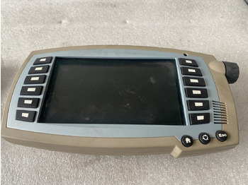 Navigācijas sistēma MASSEY FERGUSON