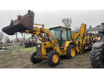 Ekskavators-iekrāvējs MASSEY FERGUSON