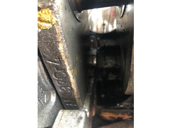 Kloķvārpsta - Lauksaimniecības tehnika Mercedes OM352 - Wał Korbowy: foto 2