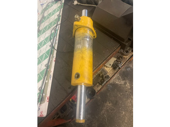 Hidrauliskais cilindrs CARRARO