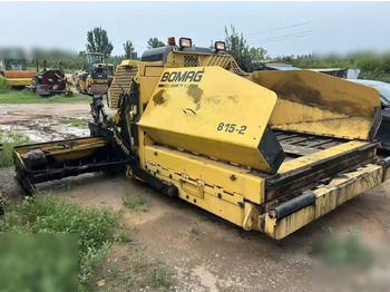 Asfalta klājējs BOMAG