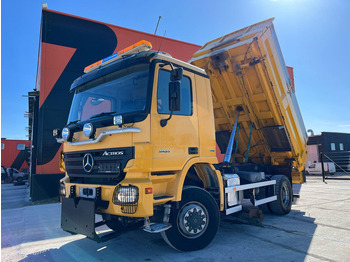 Kravas automašīna pašizgāzējs Mercedes-Benz Actros 1841 4x4 SNOW PLOW EQUIPMENT / UNDERBODY SCRAPER / BOX L=4495 mm: foto 2