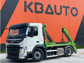 Būvgružu konteineru vedējs VOLVO FM 330