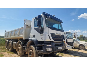 Kravas automašīna pašizgāzējs IVECO Trakker