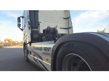 Jaunā Vilcējs Volvo FH 500 AERO Globetrotter XXL (Location / Rent): foto 5
