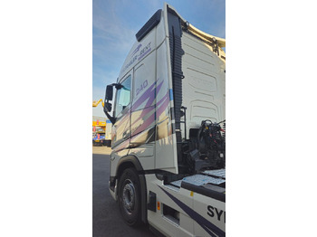 Jaunā Vilcējs Volvo FH 500 Globetrotter XXL (Location / Rent): foto 4