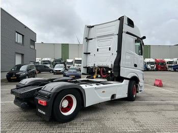 Vilcējs Mercedes-Benz Actros 1845 Gigaspace / 616 dkm / 2 Tanks / Stand Airco / New Tacho V2: foto 2