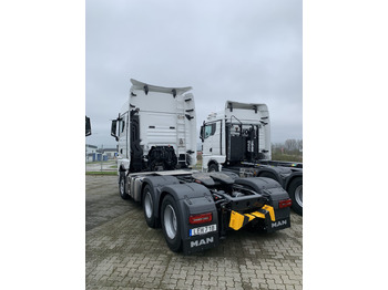 Vilcējs MAN TGX 28.520 6×2-2 Dragbil: foto 2