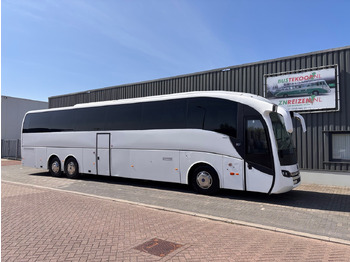 Starppilsētu autobuss VOLVO