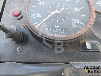 Bortu kravas automašīna/ Platforma, Kravas auto ar manipulatoru Magirus 130 M 8: foto 5