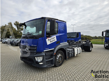 Šasija kravas automašīna Mercedes-Benz Actros 1843: foto 2
