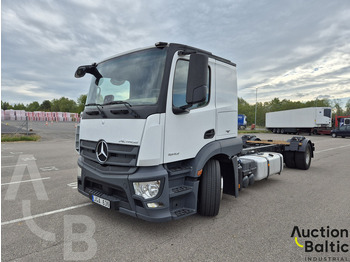 Šasija kravas automašīna MERCEDES-BENZ Actros 1843