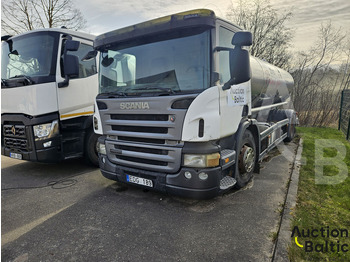 Autocisterna SCANIA P 230