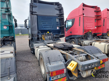 Vilcējs Iveco Stralis 420: foto 4