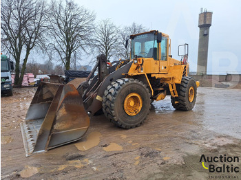 Riteņu iekrāvējs VOLVO L180E