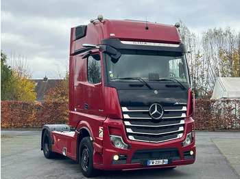 Vilcējs MERCEDES-BENZ Actros 1848