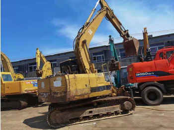 Ekskavators CATERPILLAR E120B