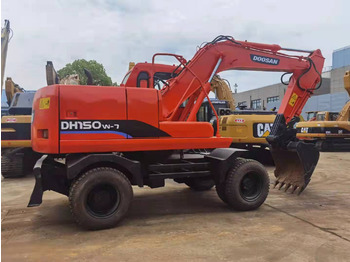 Riteņu ekskavators DOOSAN DH150W-7