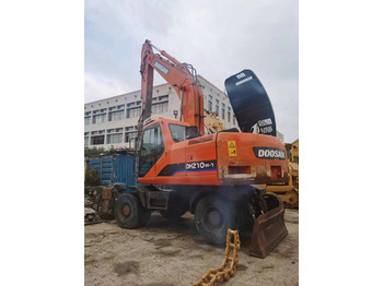Riteņu ekskavators DOOSAN DH210W-7