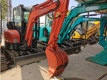 Kāpurķēžu ekskavators HITACHI ZX30