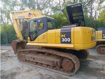 Kāpurķēžu ekskavators KOMATSU PC300