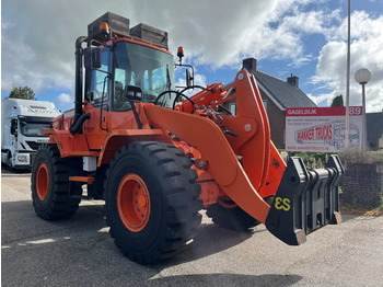 Riteņu iekrāvējs Doosan DL250: foto 3