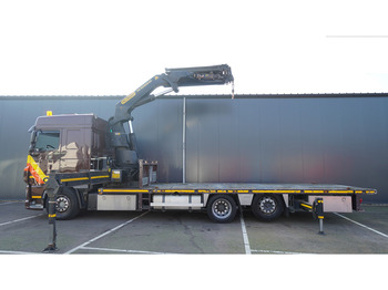 Kravas auto ar manipulatoru DAF XF 460