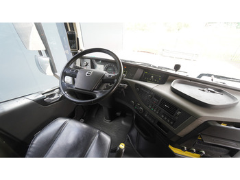 Vilcējs Volvo FH16 750 8X4 260T 683.000KM: foto 5
