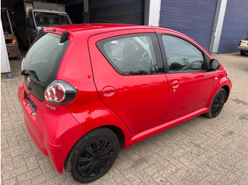Hečbeks Toyota Aygo **5DOORS-BELGIAN CAR**: foto 4