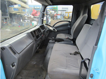 Kabīne - Kravas automašīna ISUZU N75 CAB (2012): foto 4