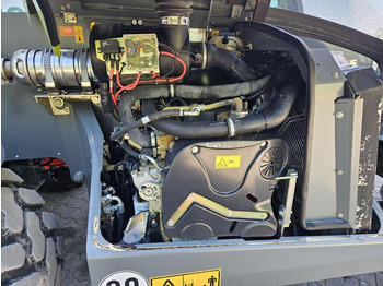 Iekrāvējs CLAAS Scorpion 7044 Varipower: foto 3