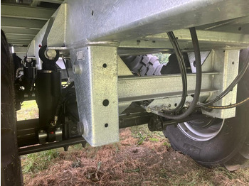 Jaunā Lauksaimniecības piekabe Fliegl GIGANT ASW 281 TAURUS FOX: foto 3